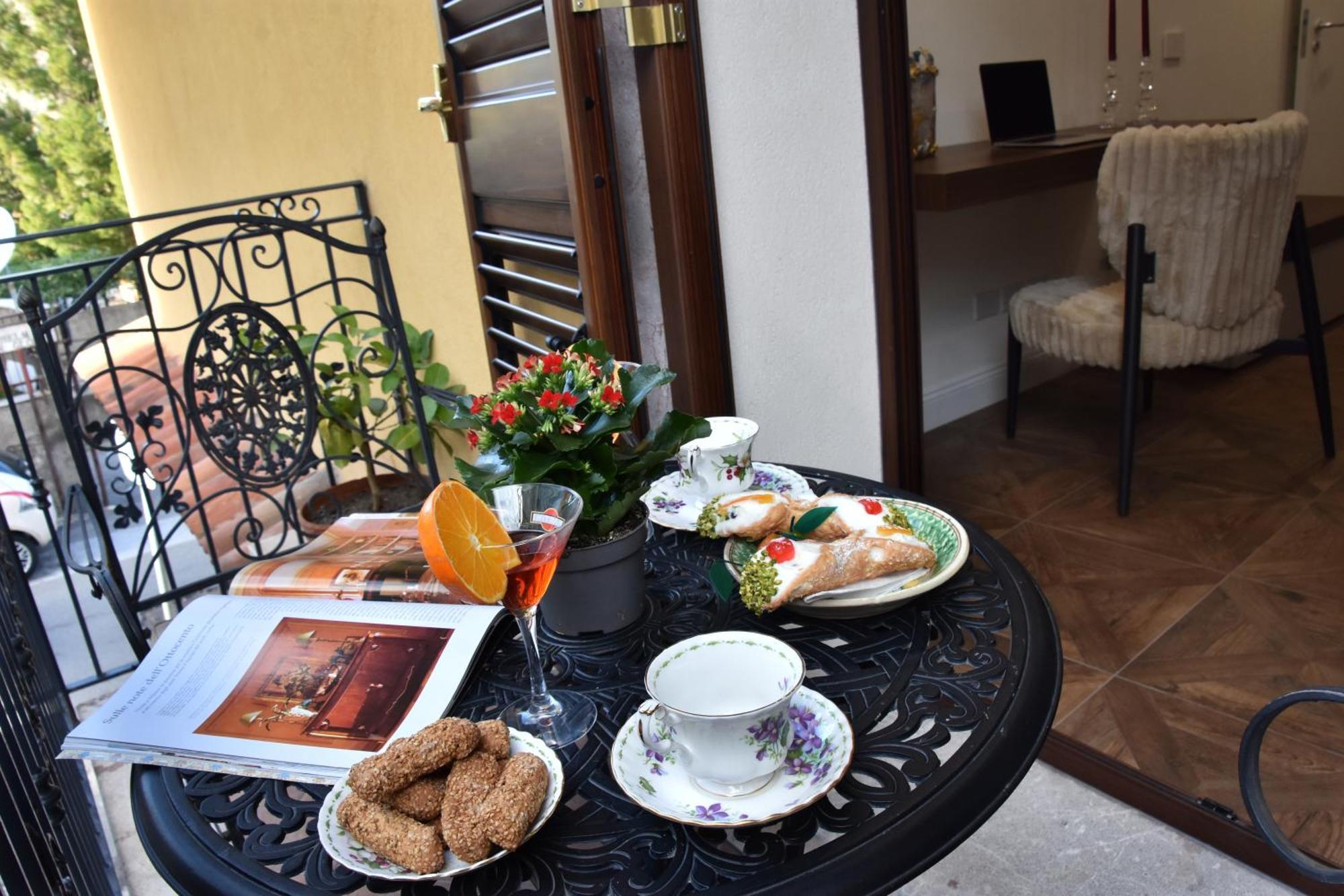 Gloden House Apartments تاورمينا المظهر الخارجي الصورة